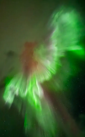 Grøn-røde nordlys